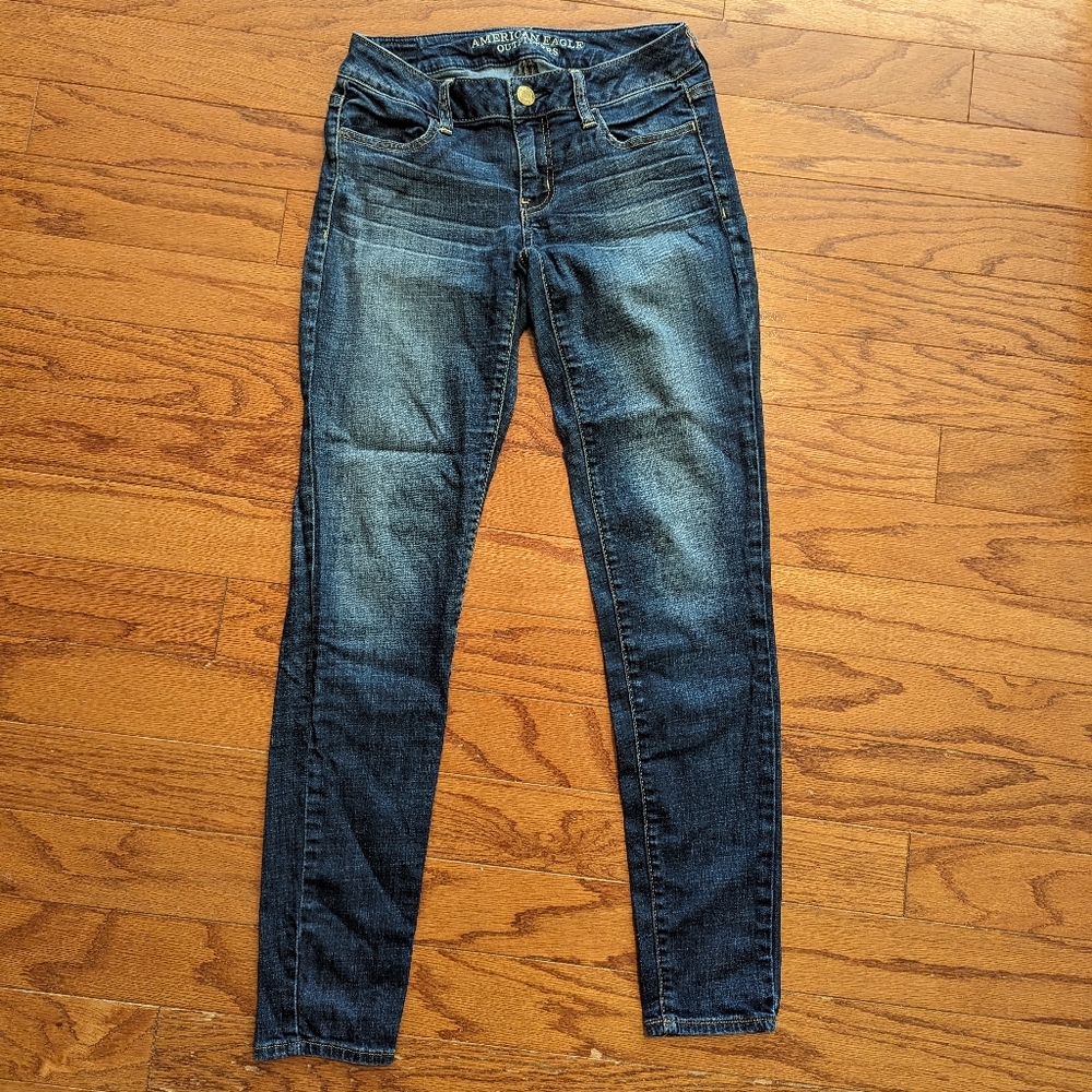 American Eagle Jegging - size 2 regular - skinny jeans - stretchy - mid rise